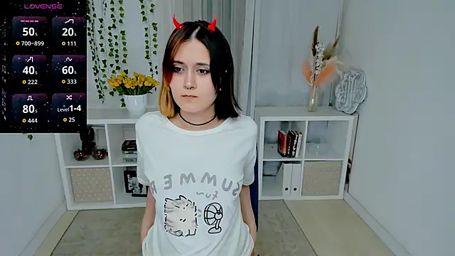 Watch Alexa_Lexi_ live on EroticFlix - High definition streams
