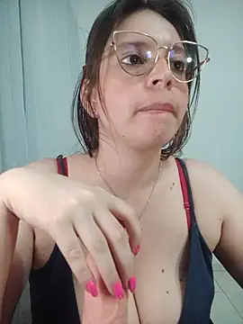 Watch lorenita_88 live on EroticFlix - High definition streams