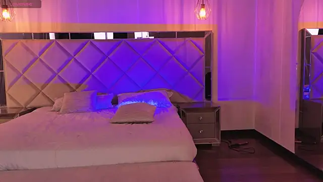 Watch CelestePalmer_ live on EroticFlix - High definition streams