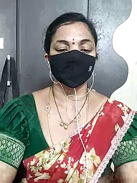 leela_555 (F milf) - House build