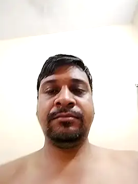 Sexyhotsunny webcam