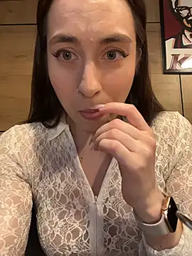 Holly_Play webcam