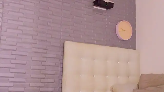 pervert_shydoll1 webcam