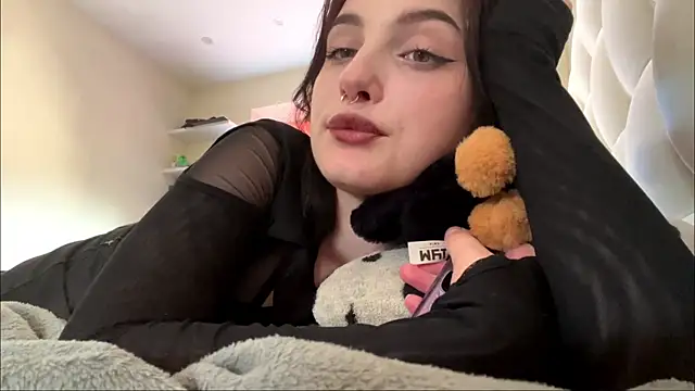 LillyPresti webcam