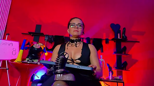 Watch MistressSlut1 live on EroticFlix - High definition streams