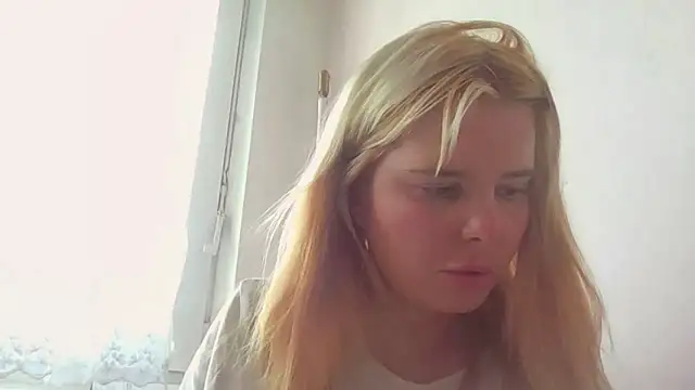 HornyElena webcam