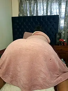 BootyCallEver webcam