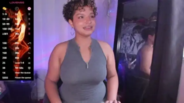 chloe_kisses webcam