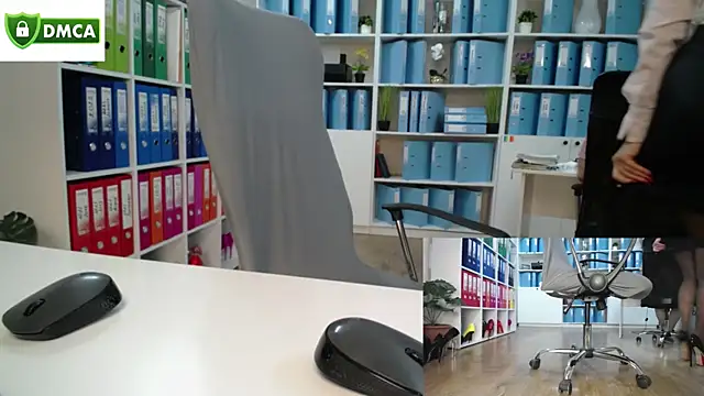 secret-office (G milf) - Bring me to orgasm ;)