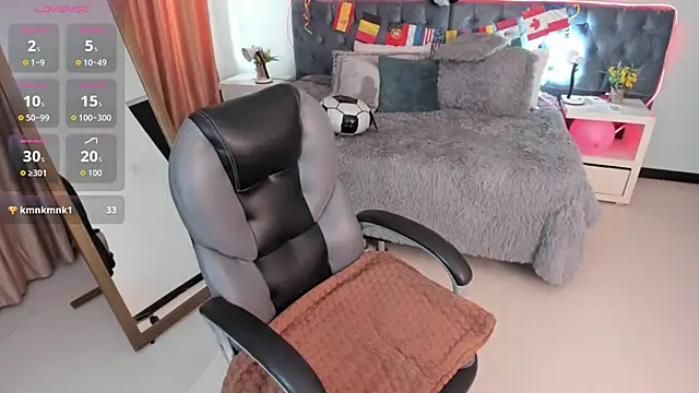 Blair_red_ webcam
