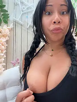 HaileyDiana webcam