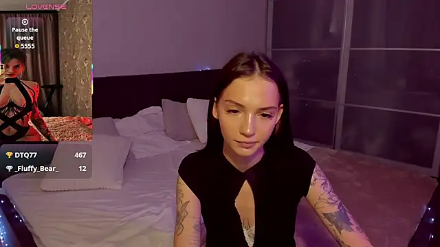 Watch SophieCatty live on EroticFlix - High definition streams