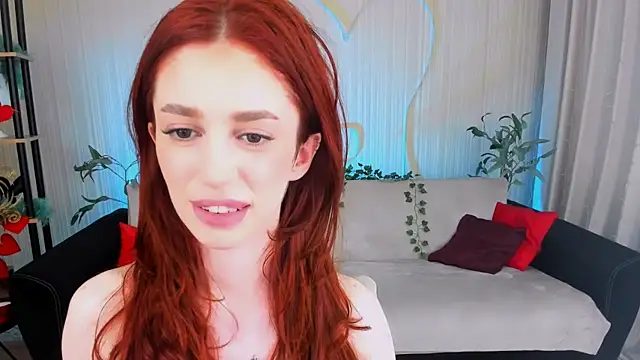 ChristinaConteeree webcam