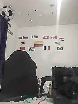 LucyDiamonds1 webcam
