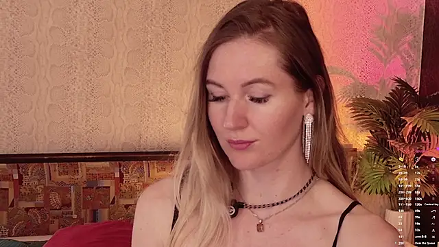 hello_lisha (F milf) - time for fingering juicy pussy 😈 😈