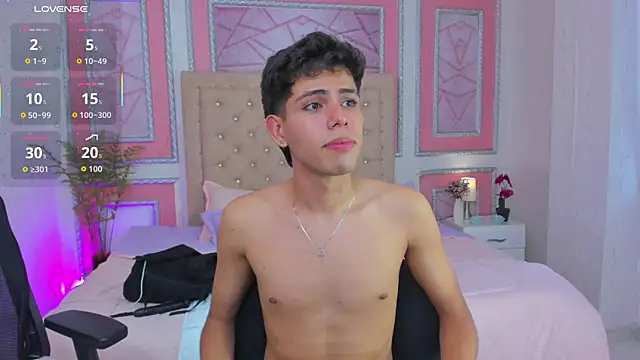 hunterwest06 webcam