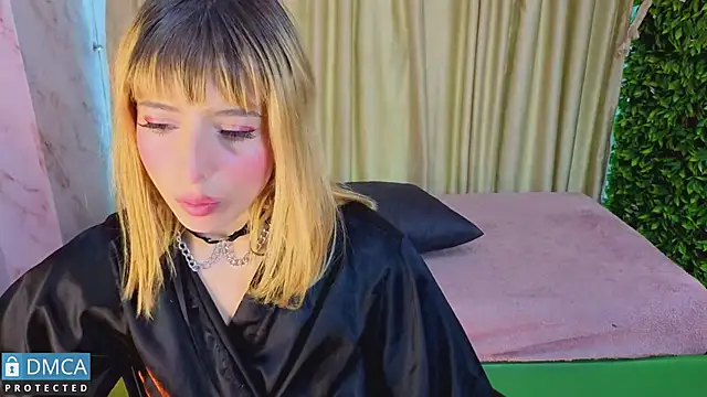 nena_cupcake_ (F teen) - MASTURBATION DILDO TITS