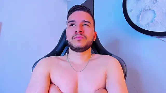 mike_257 webcam