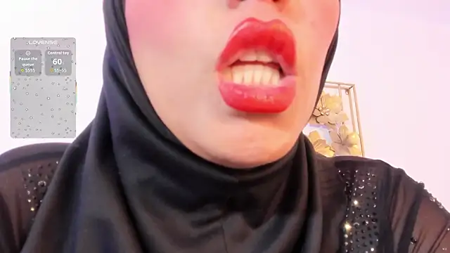 hanajameela (Ask my age) - - 6 strong slaps on each buttock🔥🍑