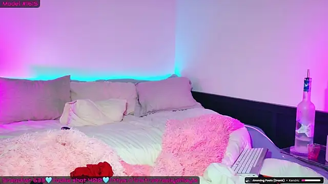 AaliyahLaylah webcam