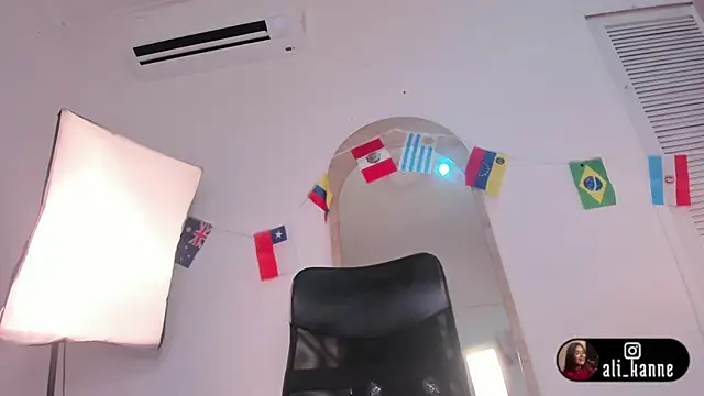 alizza_ webcam