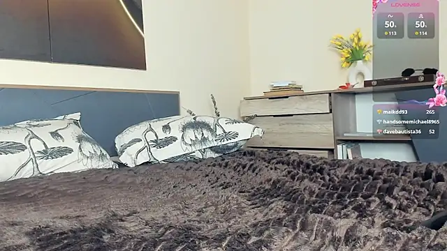 MaliaBourraine webcam