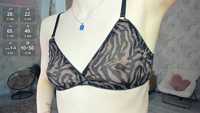 LianneBynon webcam