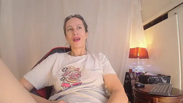 laurasofia45 webcam