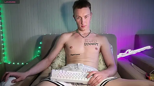 Travis_Gracile webcam