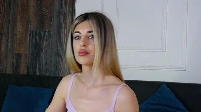 IvyLustt webcam