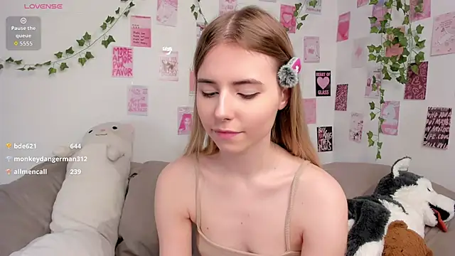 Honey_Lia webcam