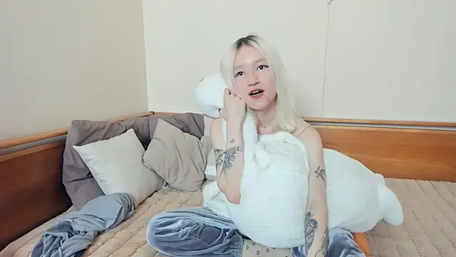RobynMaryott webcam