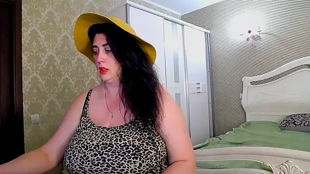 Evelyn_Shy webcam