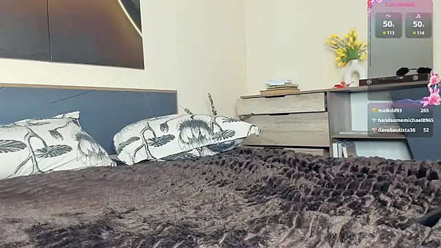 MaliaBourraine webcam