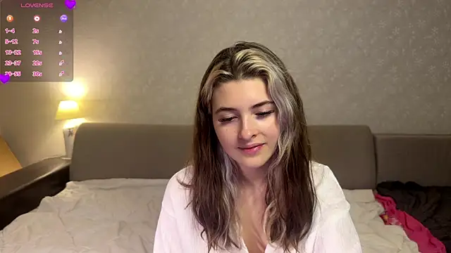 Watch Dia_DeAmas live on EroticFlix - High definition streams
