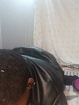 ShyBabe_07 webcam