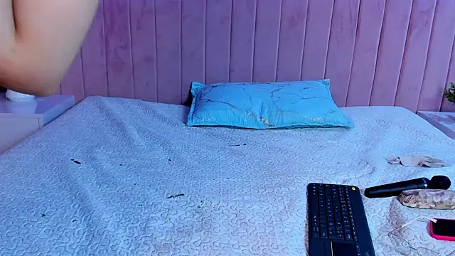 EmmyRossil webcam