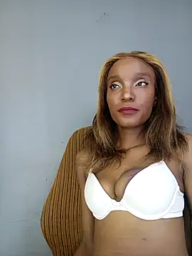 SkinnykeehXO webcam