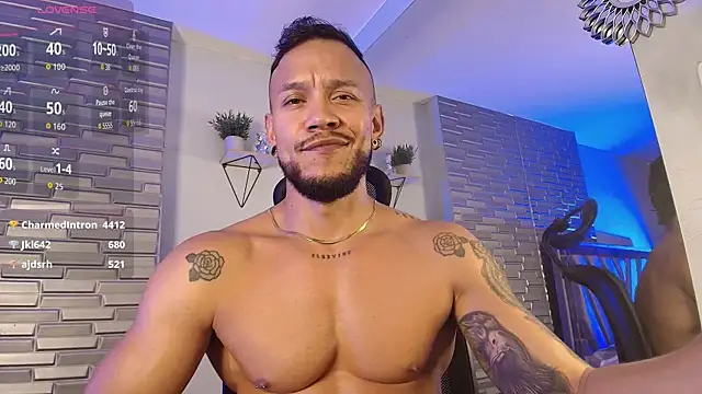 ARON_TAYLER01 webcam