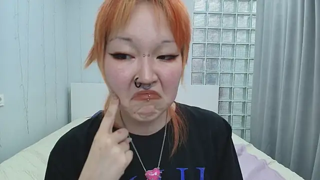 Cute__Kiko webcam