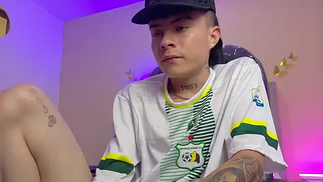 Nascary_Fox webcam