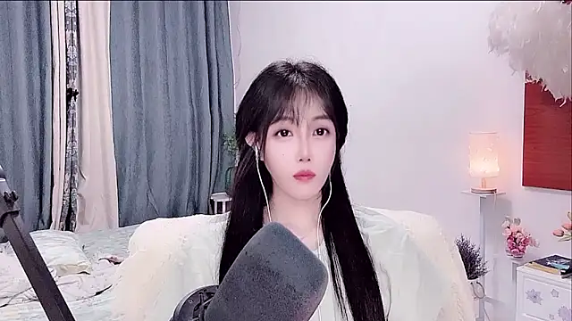 Laura_520 webcam