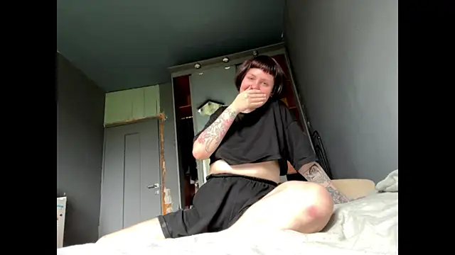LiyaStile webcam