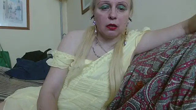 martachatte live cam on StripChat