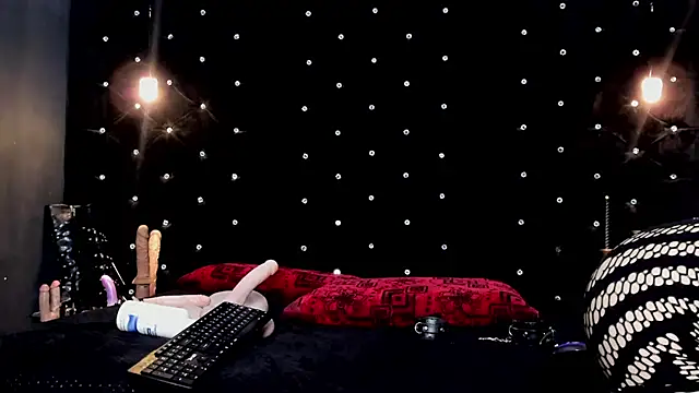 Mara_Gonzalez live cam on StripChat