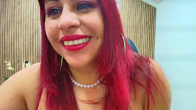 Watch Anabella_Thompson live on EroticFlix - High definition streams