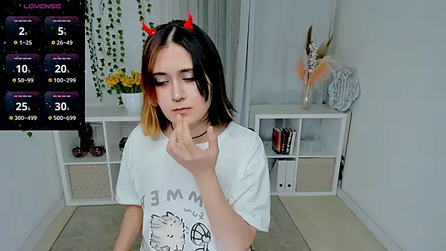 Alexa_Lexi_ webcam