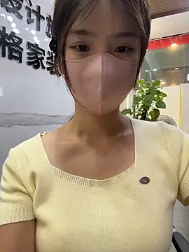 gougou13 Live Webcam on Stripchat