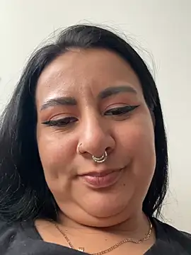 abril_luv's live room