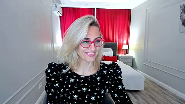 Watch MuseOfStage live on EroticFlix - High definition streams